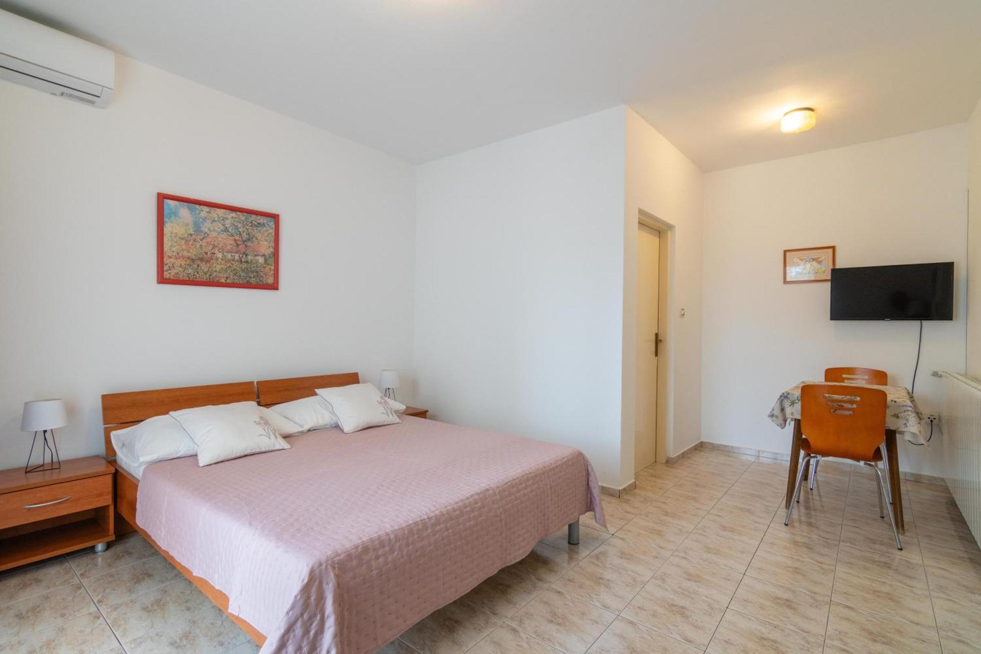 Apartments With A Parking Space Mandre, Pag - 18748 Kolan Ngoại thất bức ảnh