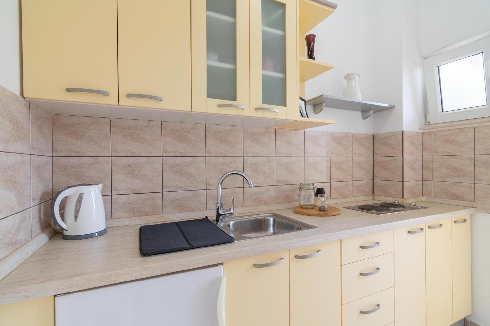 Apartments With A Parking Space Mandre, Pag - 18748 Kolan Ngoại thất bức ảnh