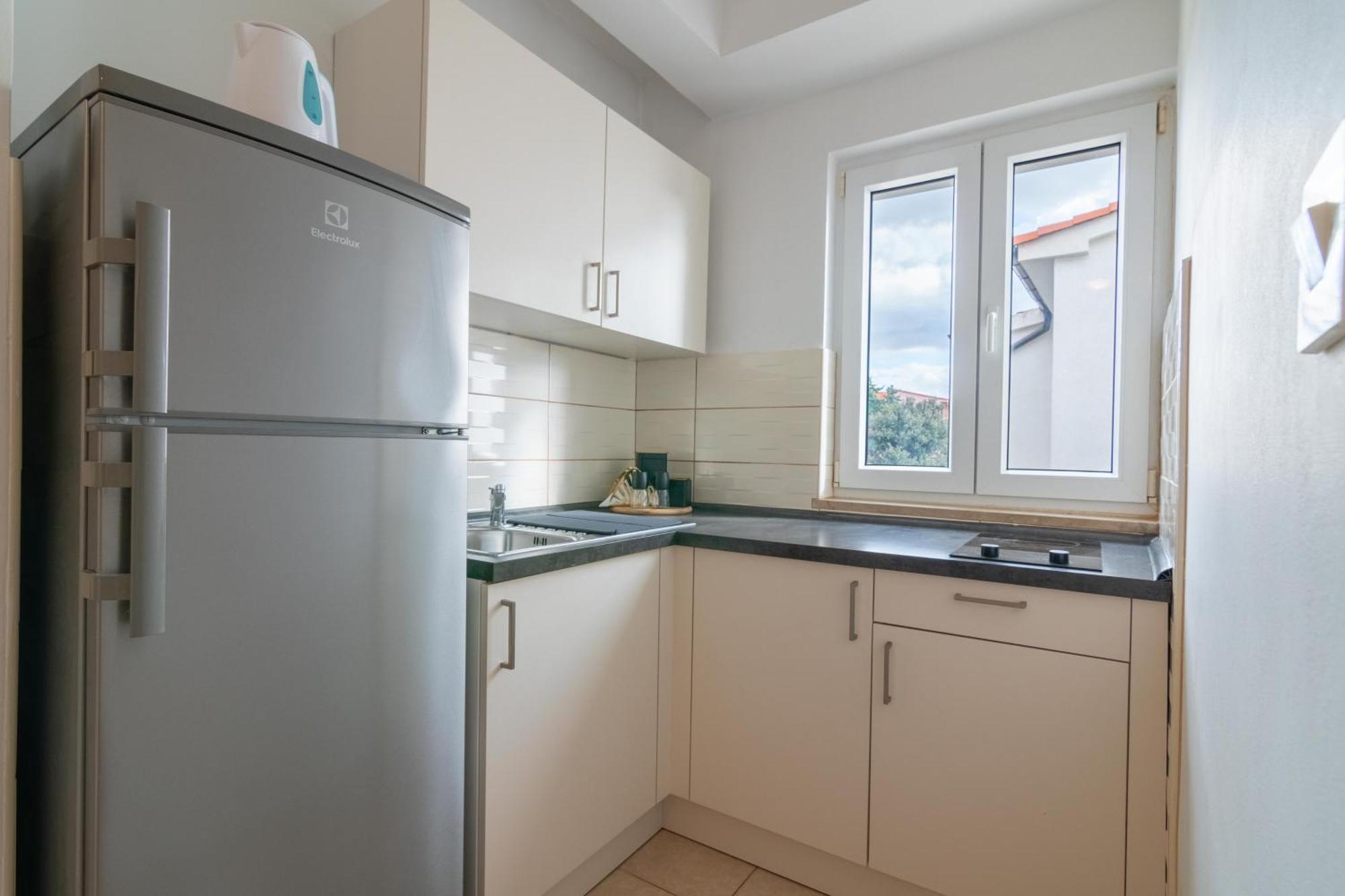 Apartments With A Parking Space Mandre, Pag - 18748 Kolan Ngoại thất bức ảnh