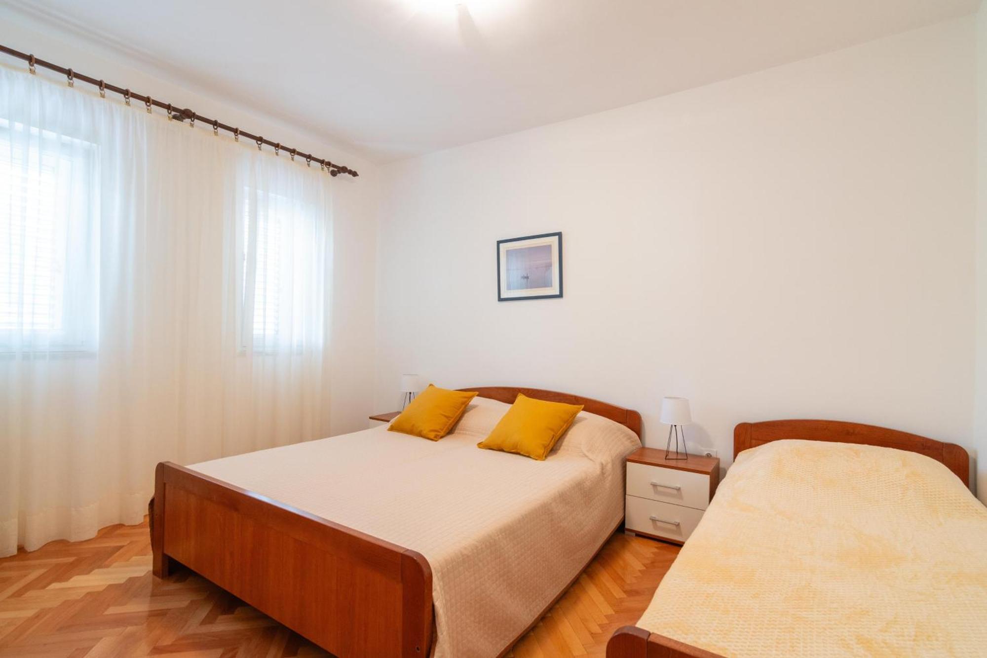 Apartments With A Parking Space Mandre, Pag - 18748 Kolan Ngoại thất bức ảnh