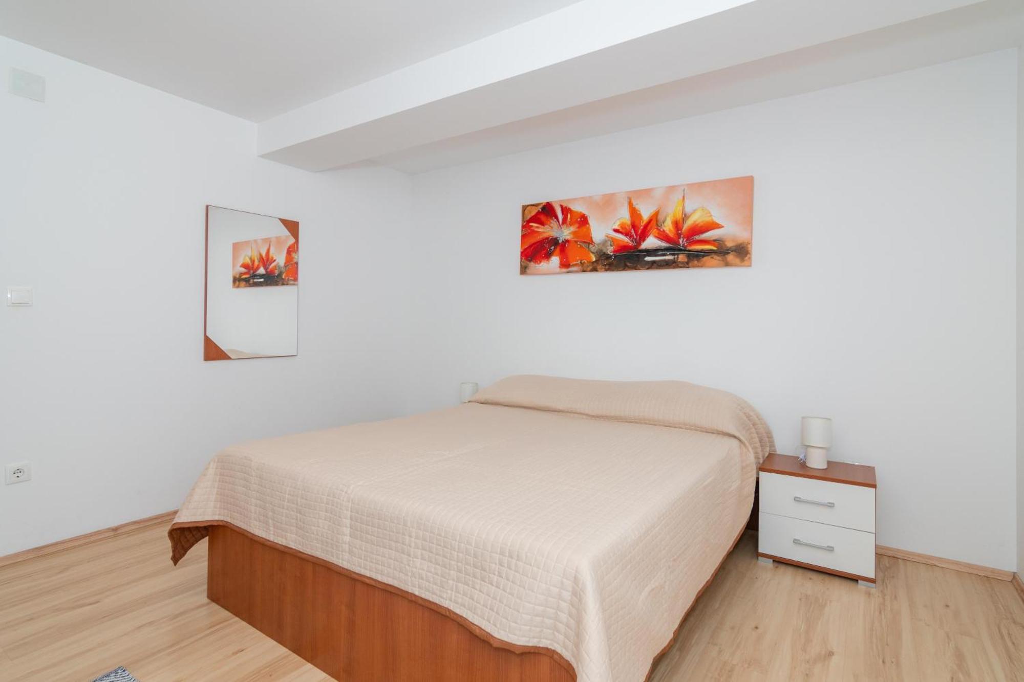 Apartments With A Parking Space Mandre, Pag - 18748 Kolan Ngoại thất bức ảnh